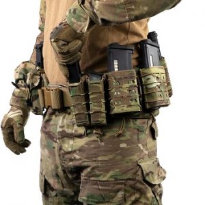 how many mags on plate carrier?: A man holding different mag pouches