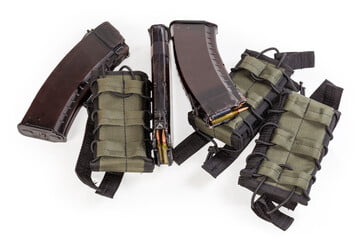 tactical plate carrier accessories (mag pouches)